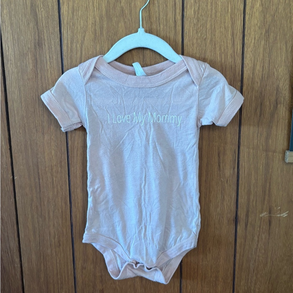 I Love My Mommy Pink Baby Onesie